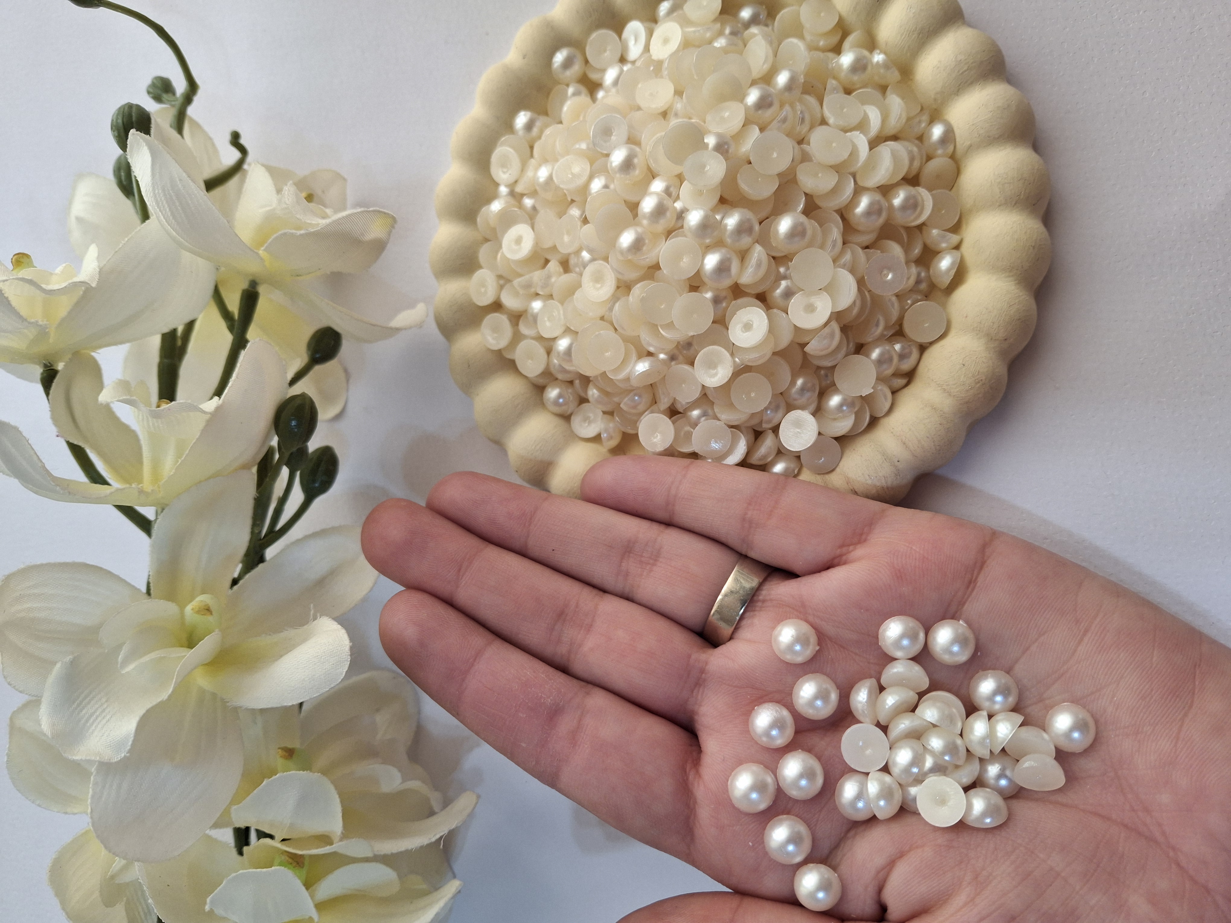 مروارید لپه ای شیری