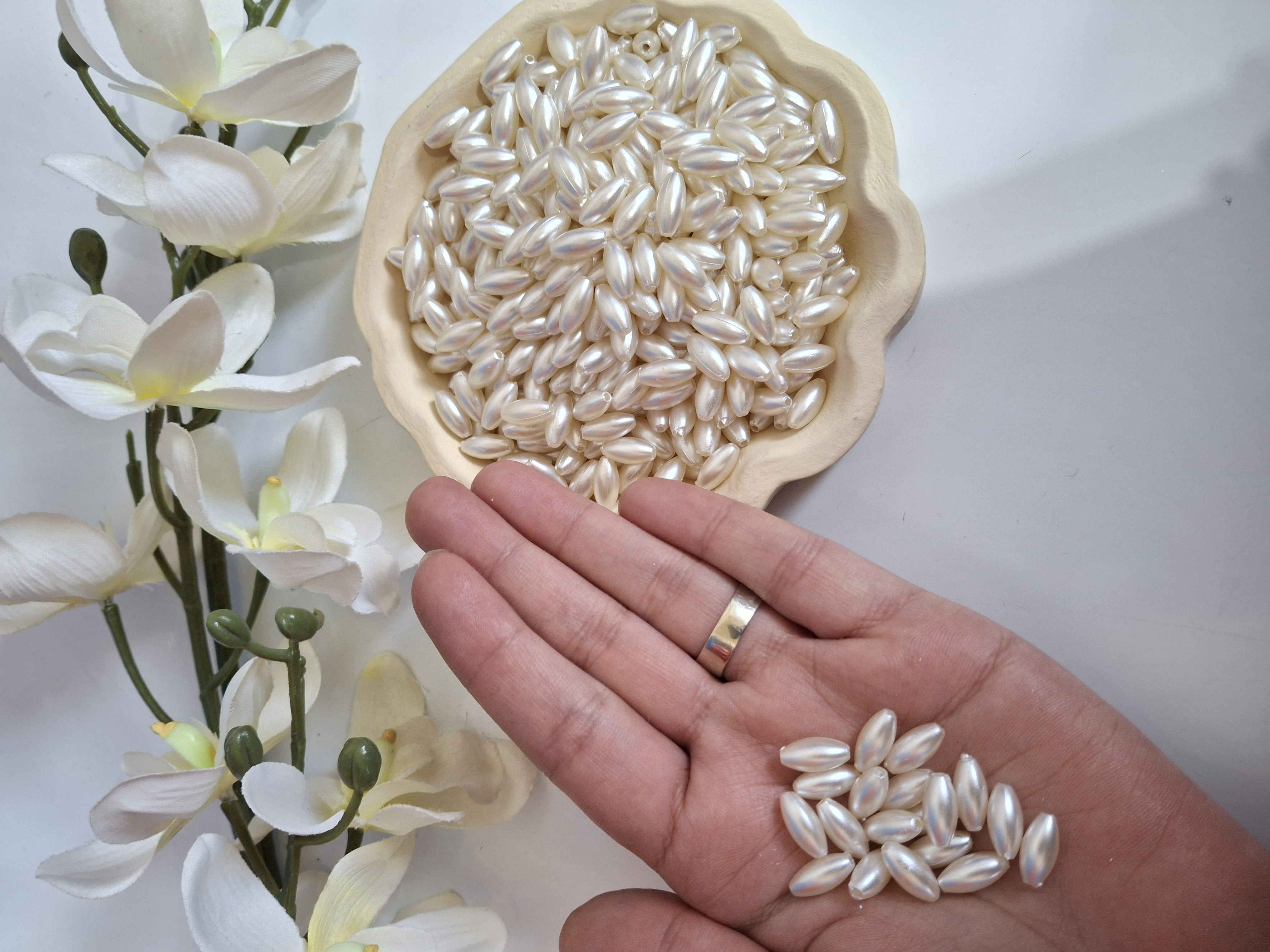 مروارید گندمی پلاستیکی شیری