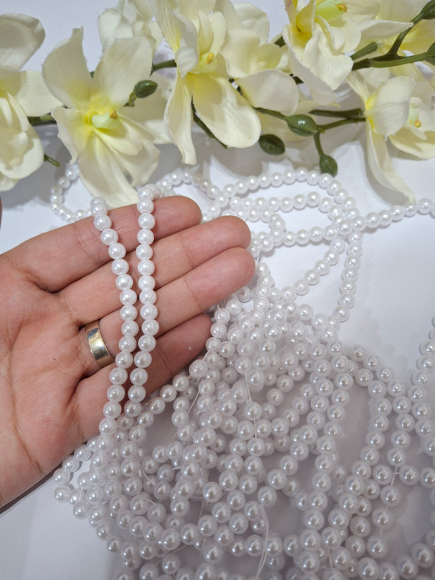 مروارید سفید پلاستیکی