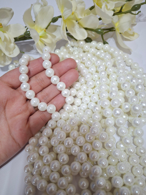 مروارید پلاستیکی شیری