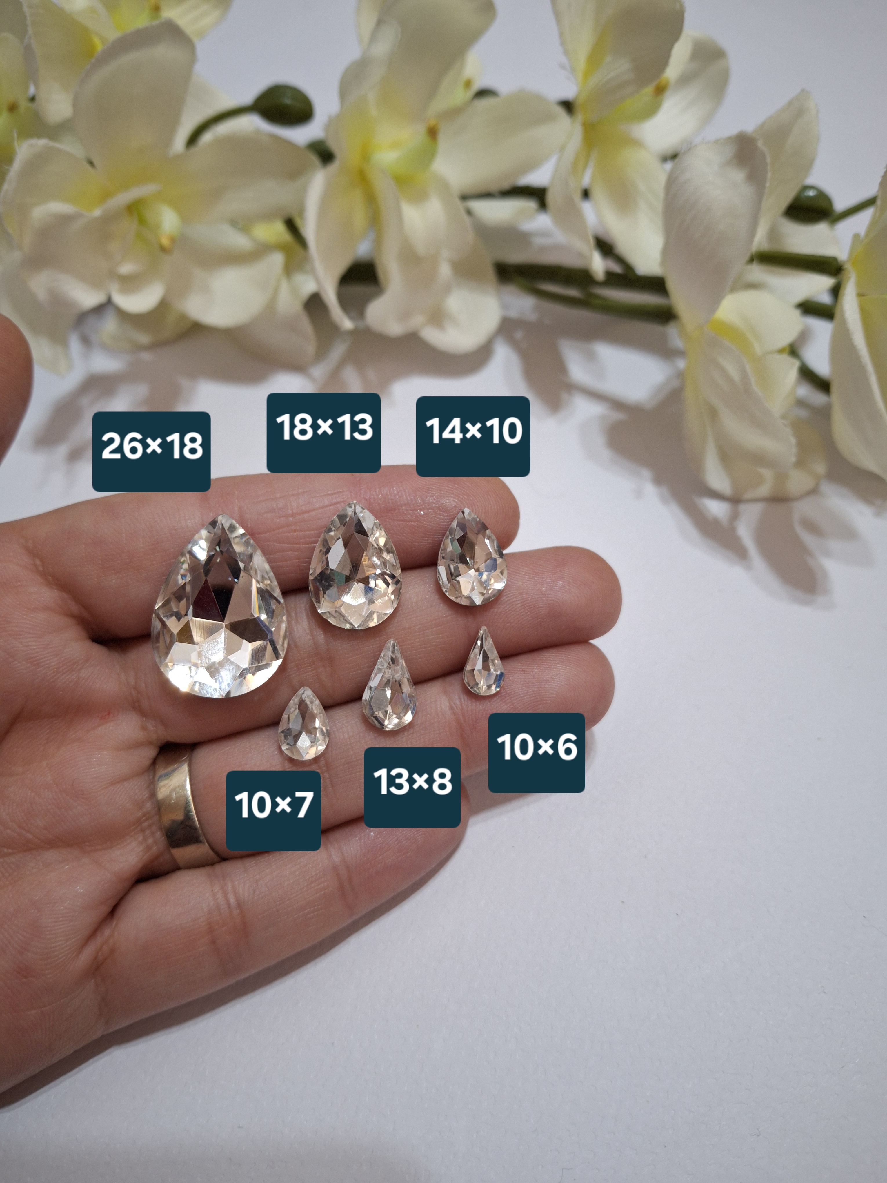 سنگ اشکی نقرای