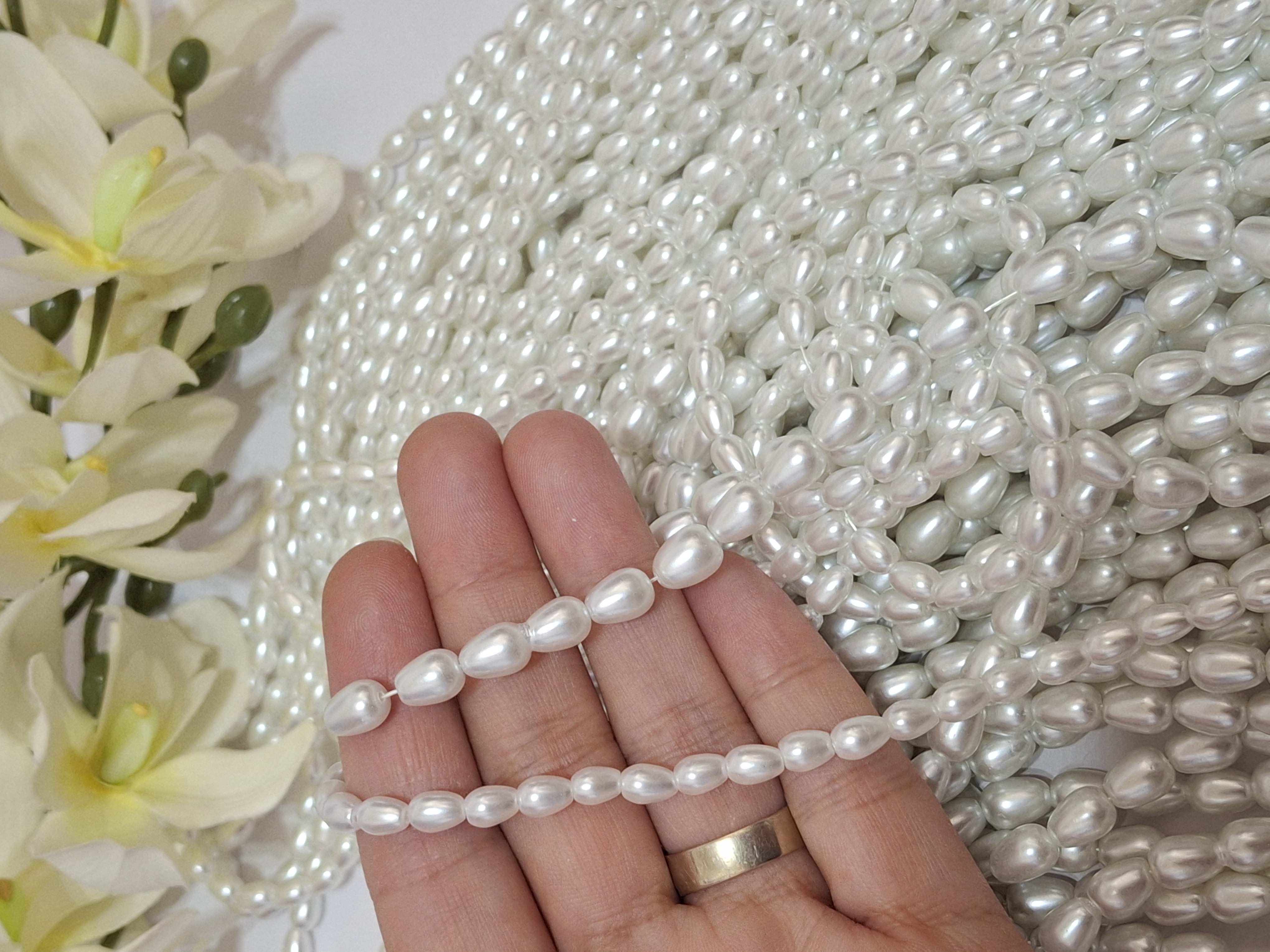 مروارید اشکی سنگی سفید