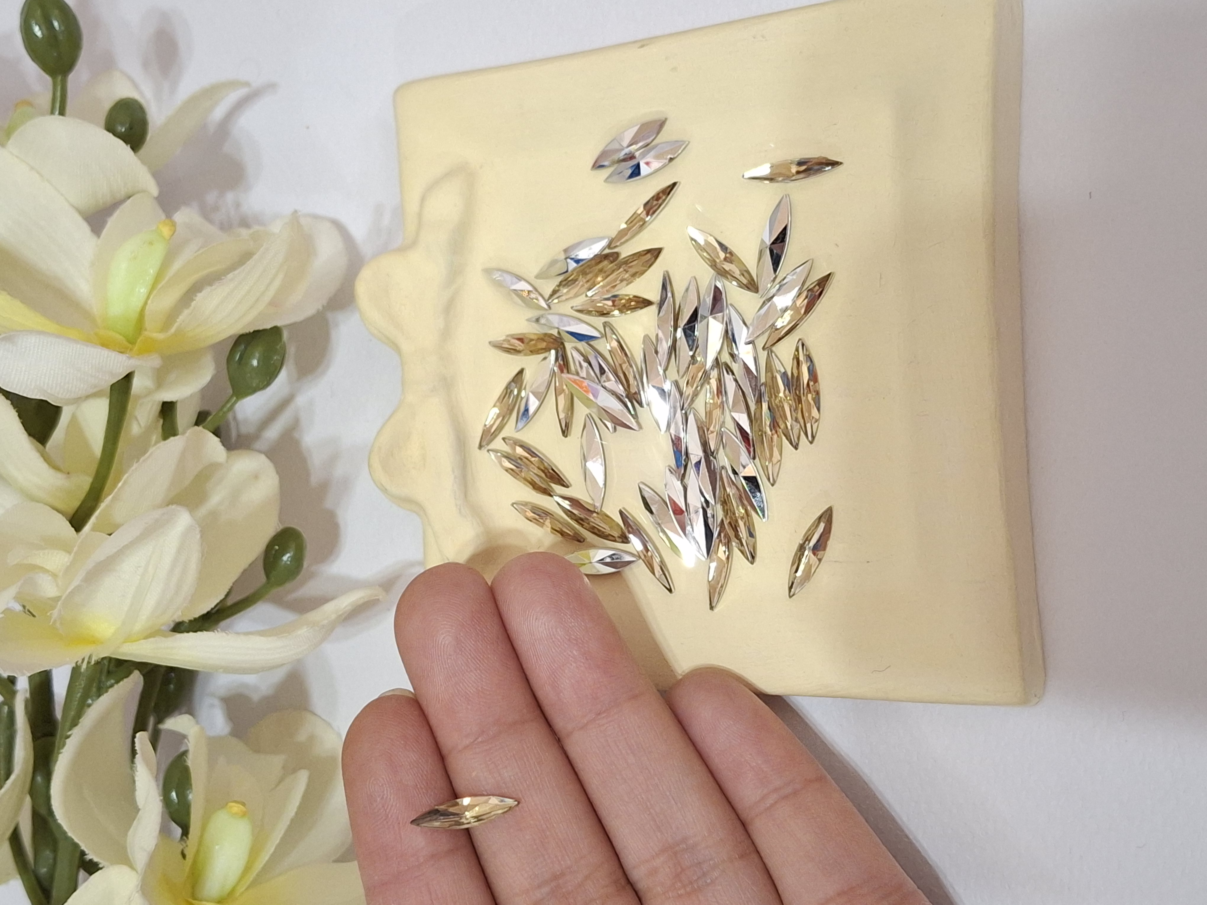 نیزه ای شامپاینی 4×15 پلاستیکی